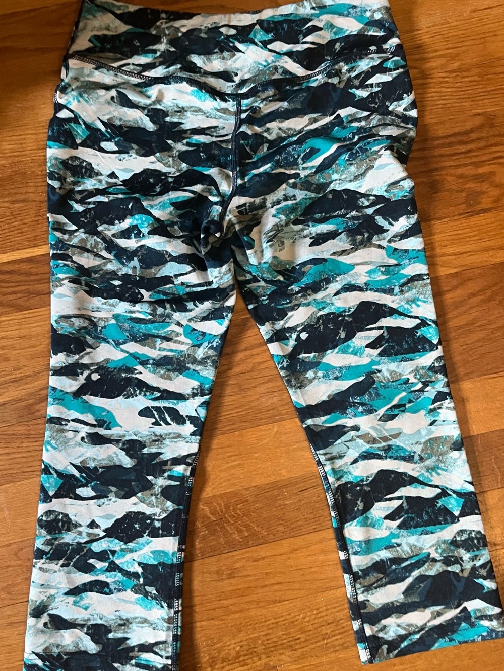 Eddie Bauer Teal, Navy & White Abstract Athletic Leggings - Picture 4 of 4